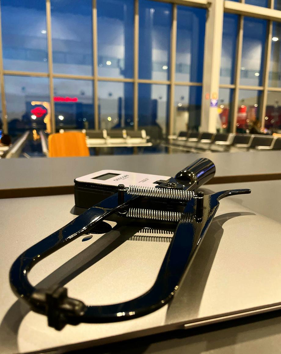 Plicômetro x adipômetro: afinal, qual é a diferença?